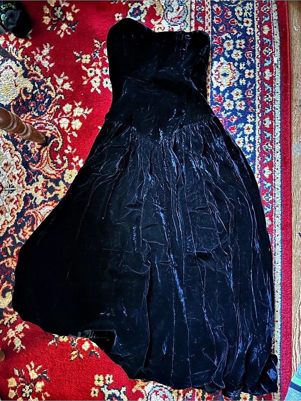 Vintage made in USA Black velvet straplessDress Size 6